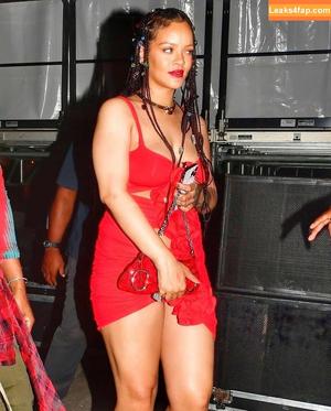 Rihanna photo #0488