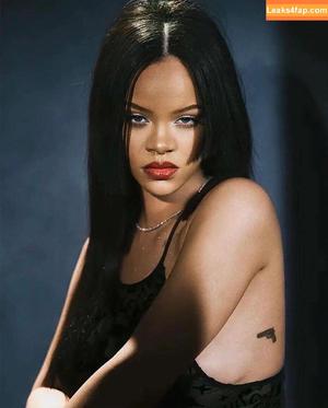 Rihanna photo #0500