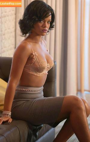 Rihanna photo #0650