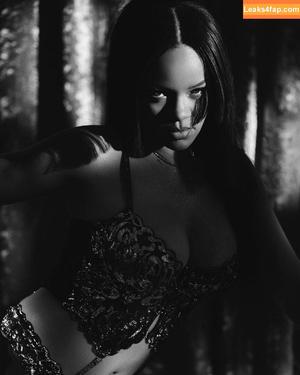 Rihanna photo #0694