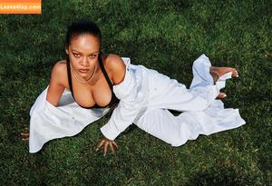 Rihanna photo #0715