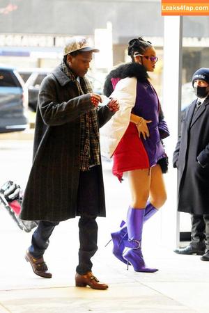 Rihanna photo #0783
