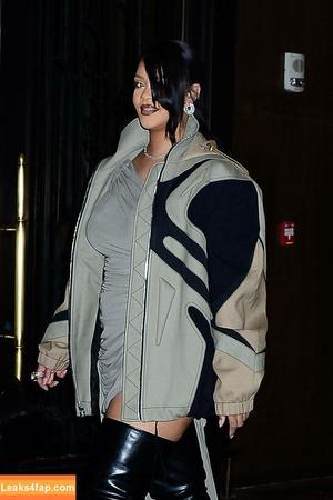 Rihanna photo #0821