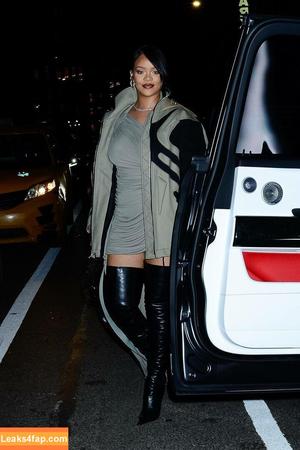 Rihanna photo #0823