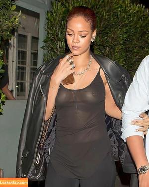 Rihanna photo #0861