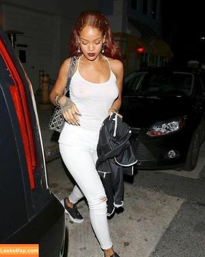 Rihanna photo #0865