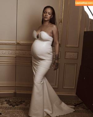 Rihanna photo #0879