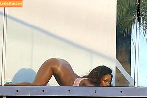 Rihanna photo #0910