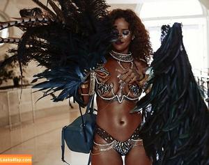 Rihanna photo #0931