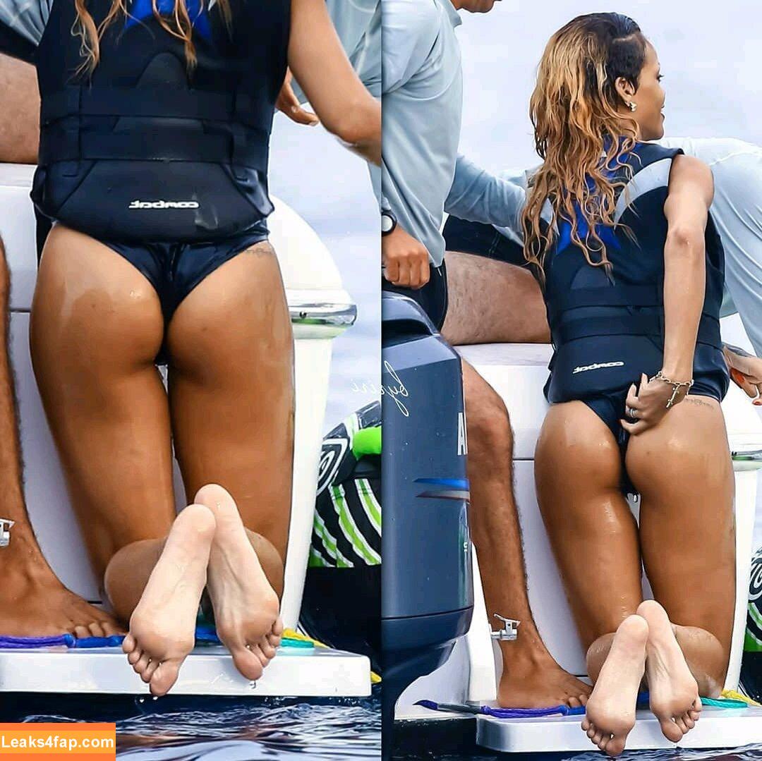 Rihanna / badgalriri leaked photo photo #1096