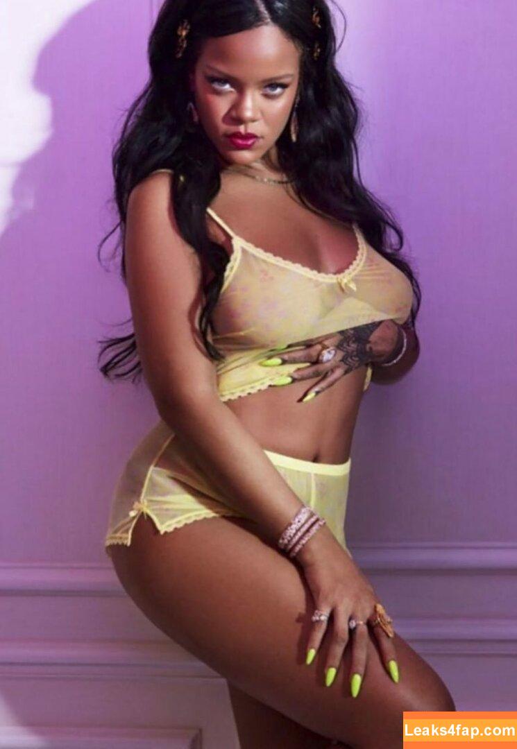 Rihanna / badgalriri leaked photo photo #1243