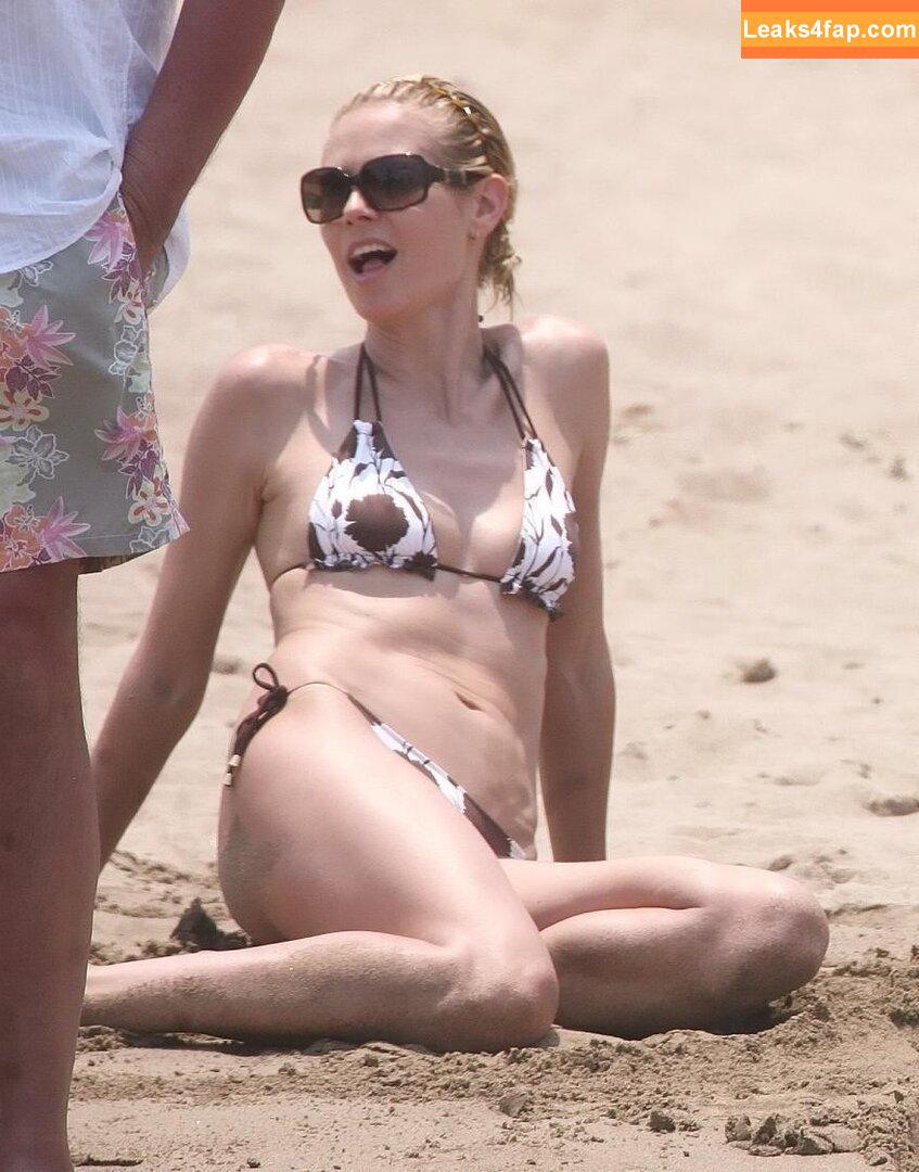 Rihanna / badgalriri leaked photo photo #1325