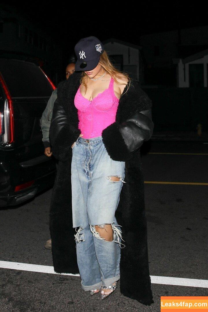 Rihanna / badgalriri leaked photo photo #1364