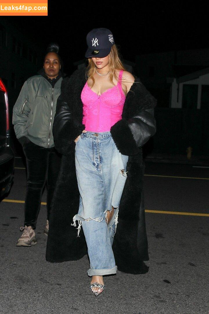 Rihanna / badgalriri leaked photo photo #1367