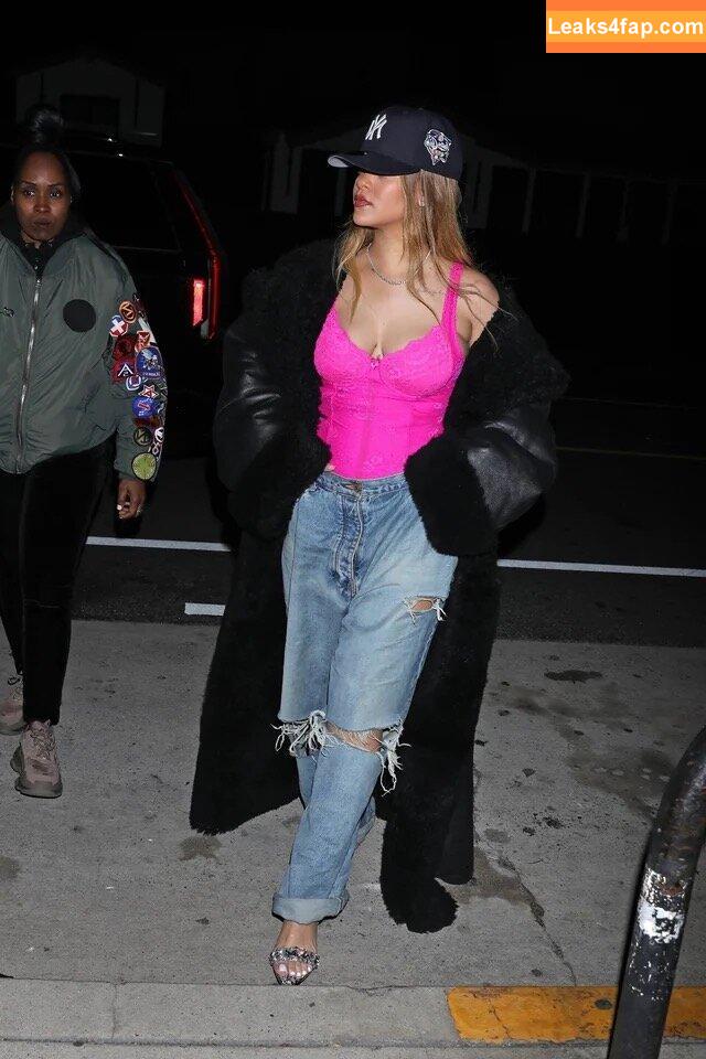 Rihanna / badgalriri leaked photo photo #1378