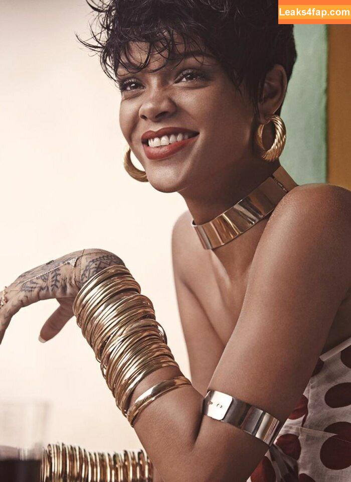 Rihanna / badgalriri leaked photo photo #1487
