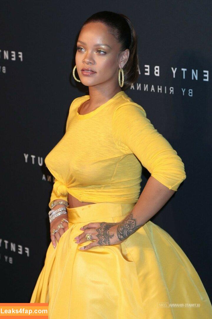 Rihanna / badgalriri leaked photo photo #1521