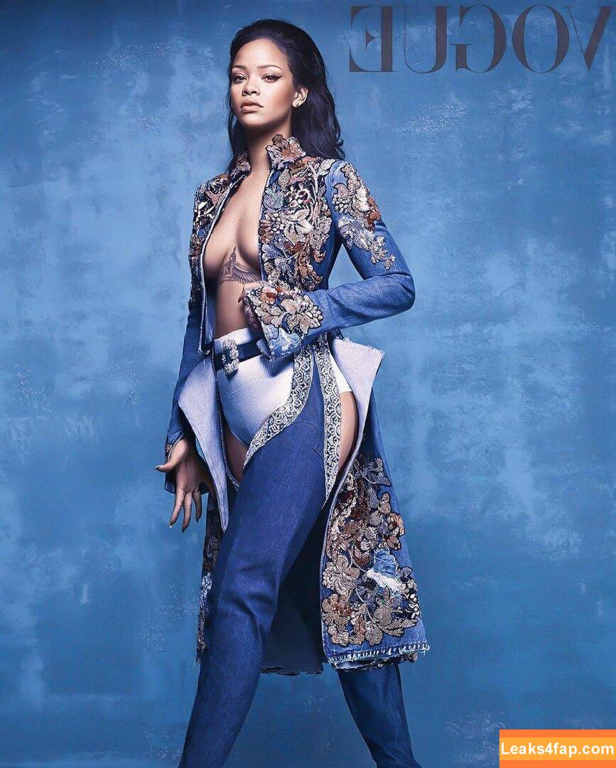 Rihanna / badgalriri leaked photo photo #1555