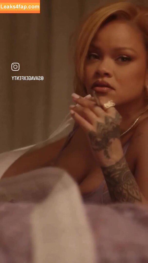 Rihanna / badgalriri leaked photo photo #1559