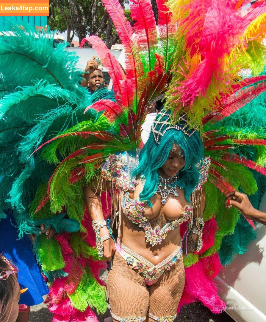 Rihanna / badgalriri leaked photo photo #1561