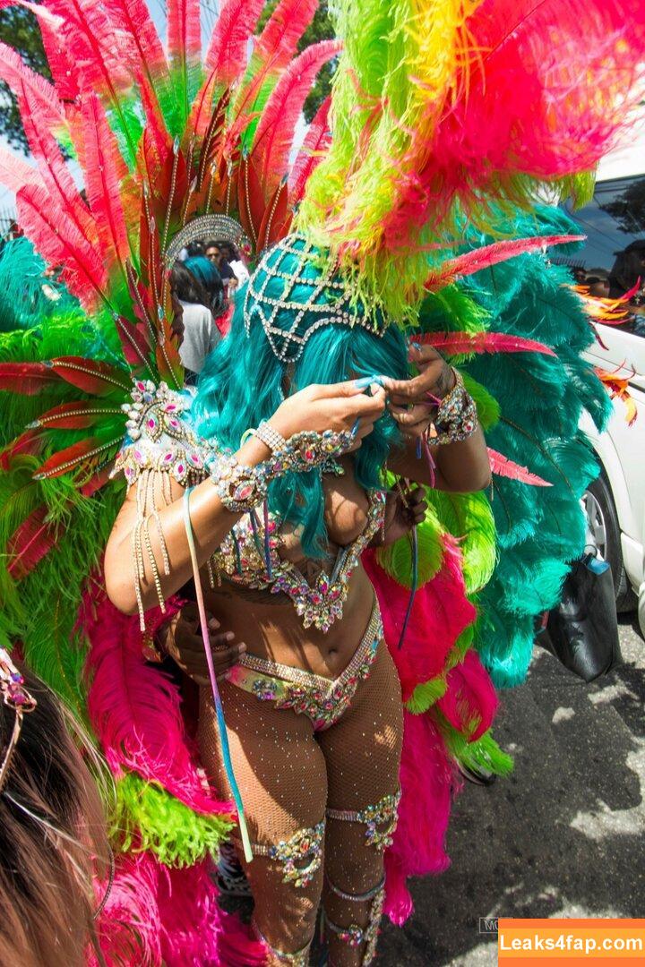 Rihanna / badgalriri leaked photo photo #1567