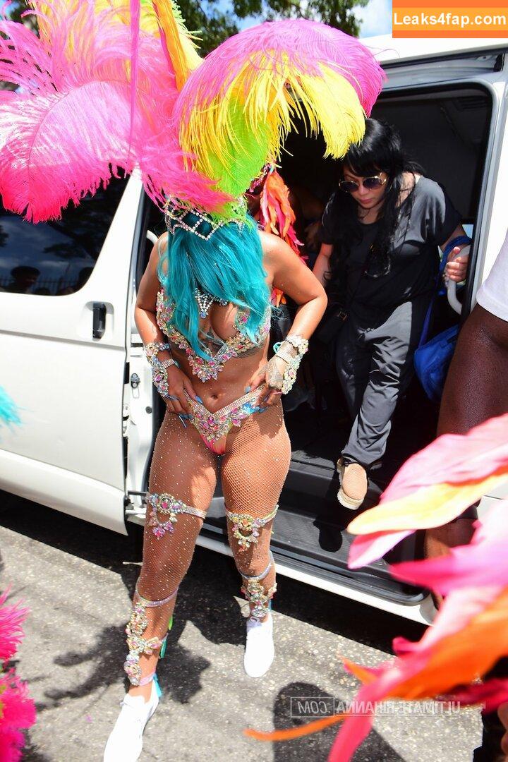 Rihanna / badgalriri leaked photo photo #1580