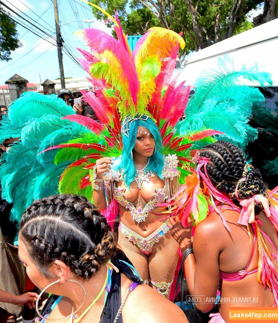 Rihanna / badgalriri leaked photo photo #1581
