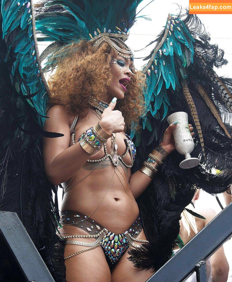 Rihanna / badgalriri leaked photo photo #1591