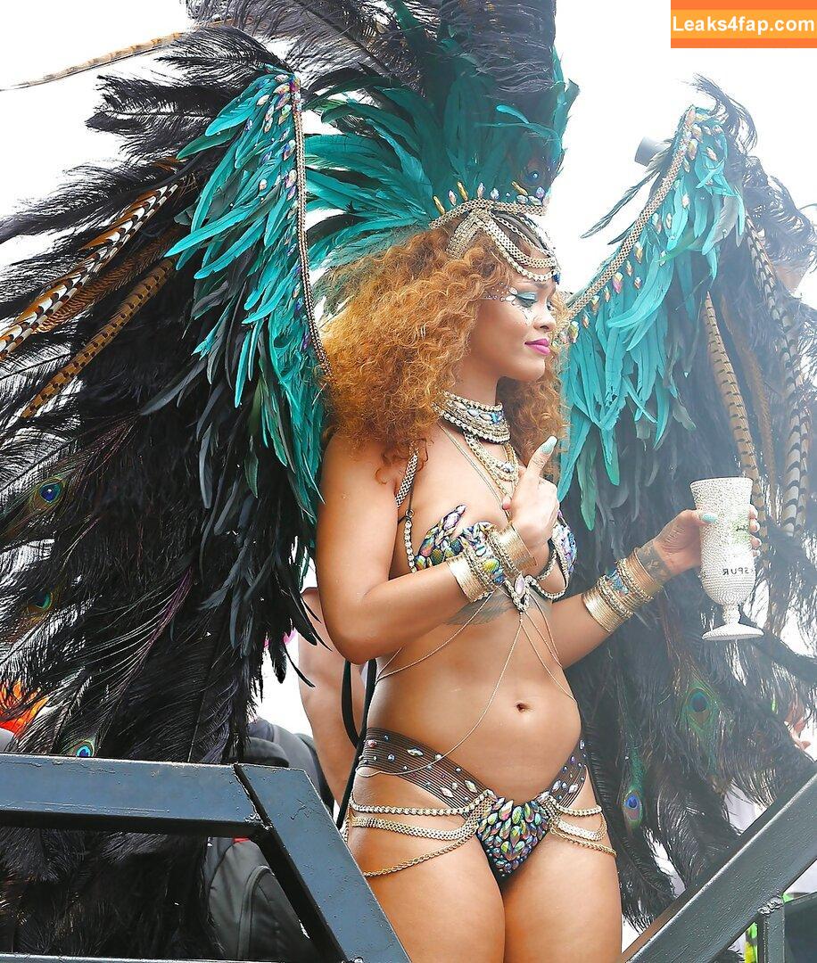 Rihanna / badgalriri leaked photo photo #1597