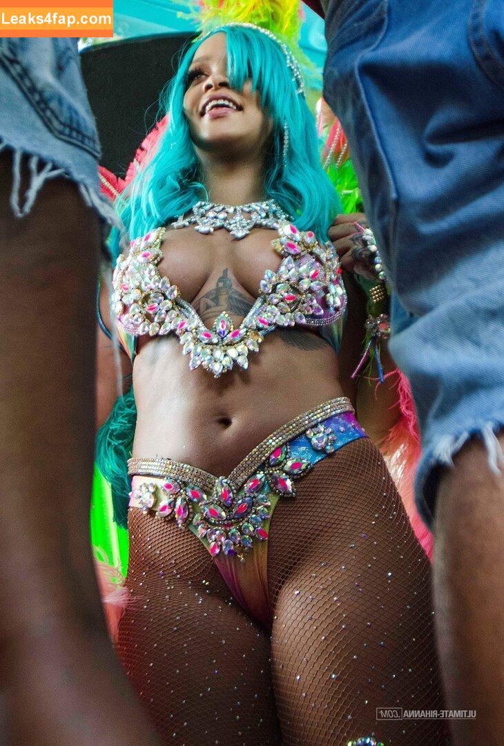 Rihanna / badgalriri leaked photo photo #1626