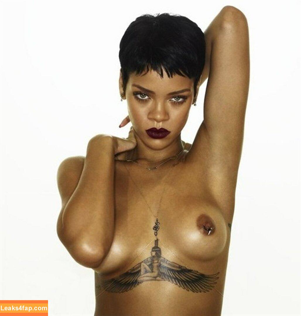 Rihanna / badgalriri leaked photo photo #1702