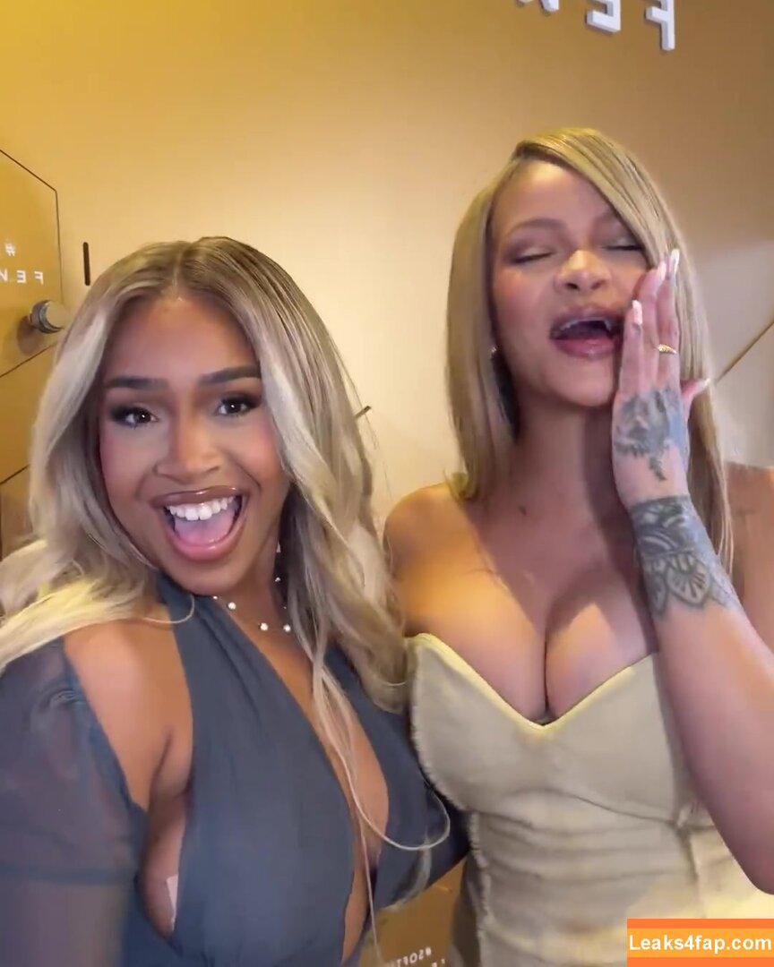 Rihanna / badgalriri leaked photo photo #1704