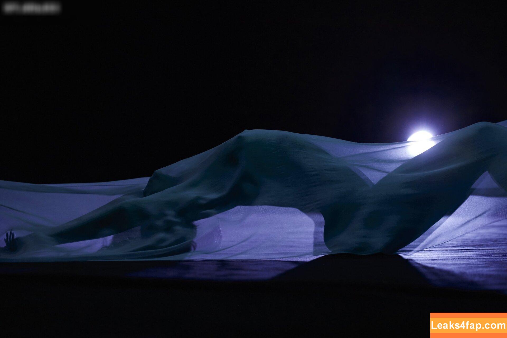 Rihanna / badgalriri leaked photo photo #1721