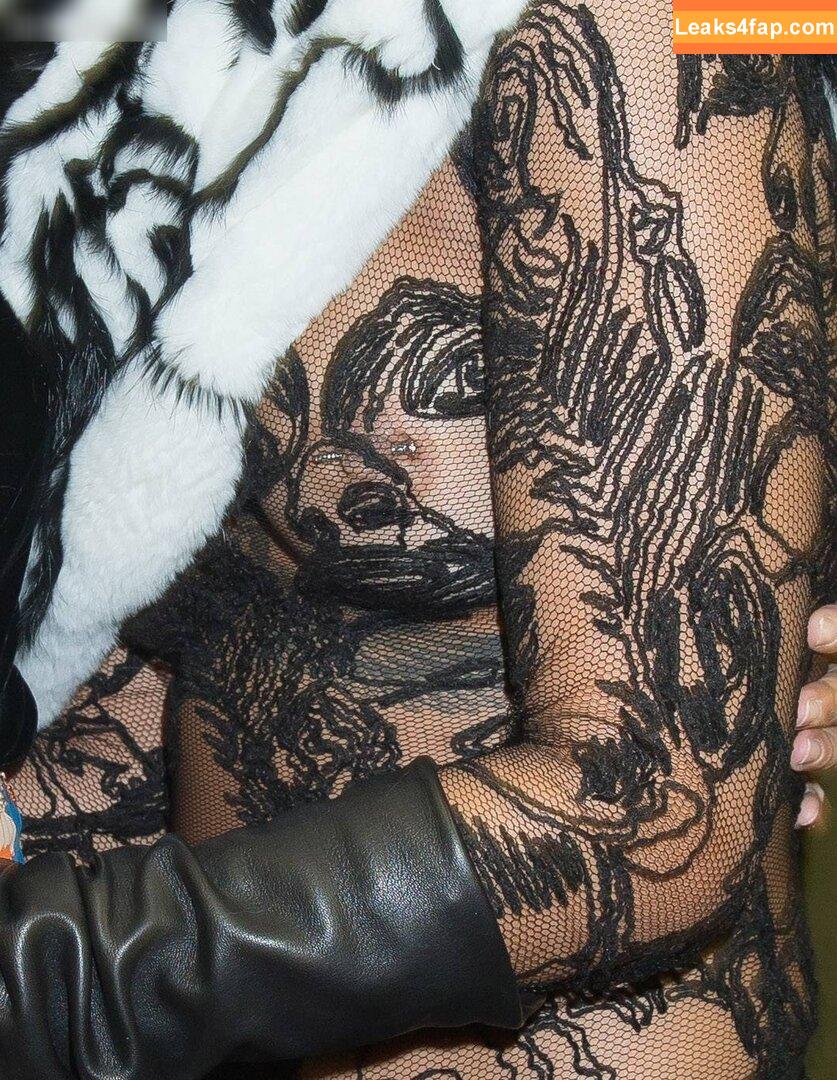 Rihanna / badgalriri leaked photo photo #1725