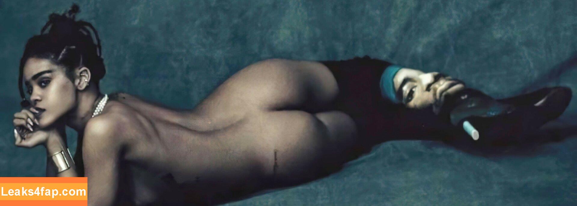 Rihanna / badgalriri leaked photo photo #1831