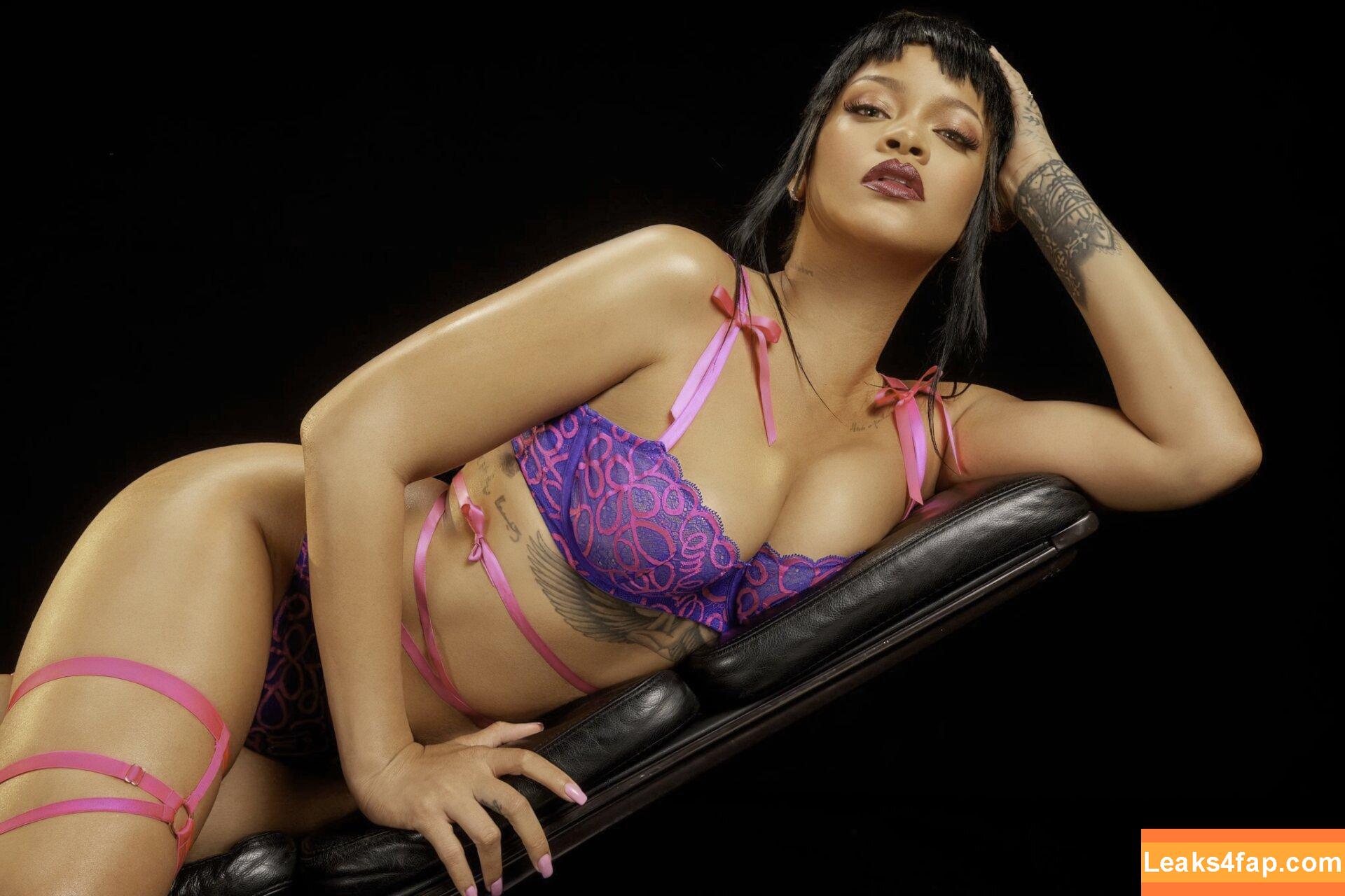 Rihanna / badgalriri leaked photo photo #1833