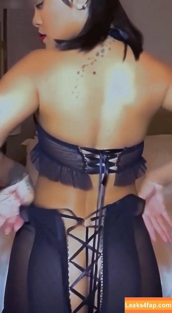 Rihanna / badgalriri leaked photo photo #1877