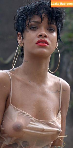 Rihanna photo #1162