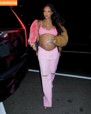 Rihanna photo #1193