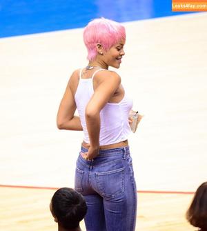 Rihanna photo #1287
