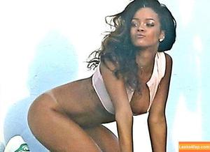 Rihanna photo #1391