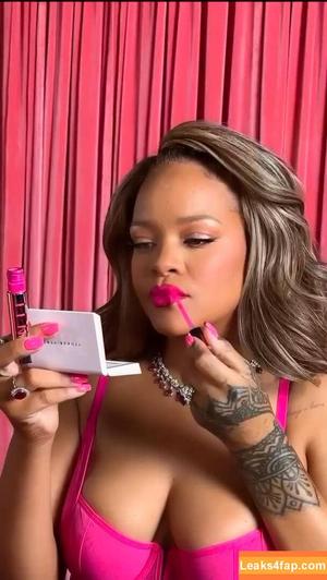 Rihanna photo #1465