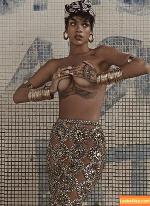 Rihanna photo #1480
