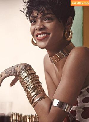 Rihanna photo #1487