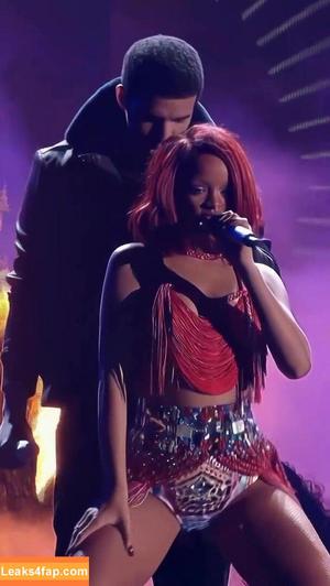Rihanna photo #1537