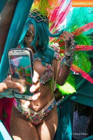 Rihanna photo #1562
