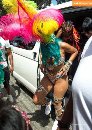Rihanna photo #1564