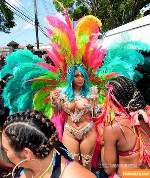 Rihanna photo #1582