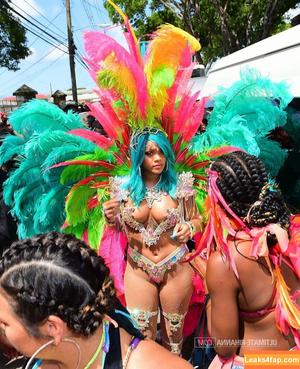 Rihanna photo #1583