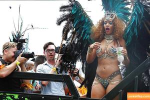 Rihanna photo #1596